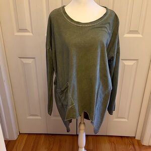 Tempo Paris Sage Green Tunic Top